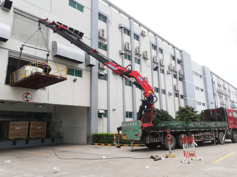 起重设备吊装搬运要注意哪些安全事项?